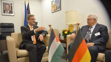 "Enthaltung ist keine Haltung". Außenminister Westerwelle mit Palästinenserpräsident Mahmud Abbas