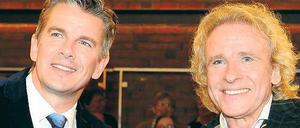 „Ich bin in der Lage, mir Scheiße schönzureden“. Thomas Gottschalk (r.) im Gespräch mit seinem „Wetten, dass..?-Nachfolger Markus Lanz in der ZDF-Talkshow. Foto: dpa