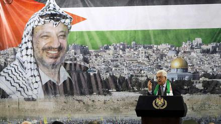 Palästinenserpräsident Mahmud Abbas sprach sich am Sonntag für eine Exhumierung des gestorbenen Jassir Arafat aus.