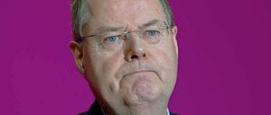 Kann Steinbrück nun aufatmen, nachdem klar ist, dass er nicht versprochen hatte, das Redehonorar zu spenden?