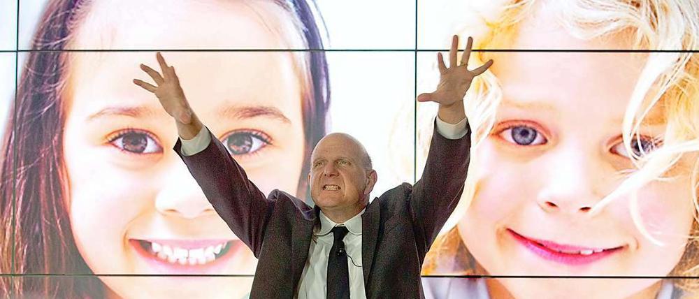 Gestenreich. Steve Ballmer redet in der Humboldt-Box.
