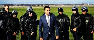 Der Ex-Gouverneur von Massachusetts Mitt Romney wirbt kurz vor der Wahl noch bei Polizisten in Ohio um Wählerstimmen. Verloren hat er trotzdem.