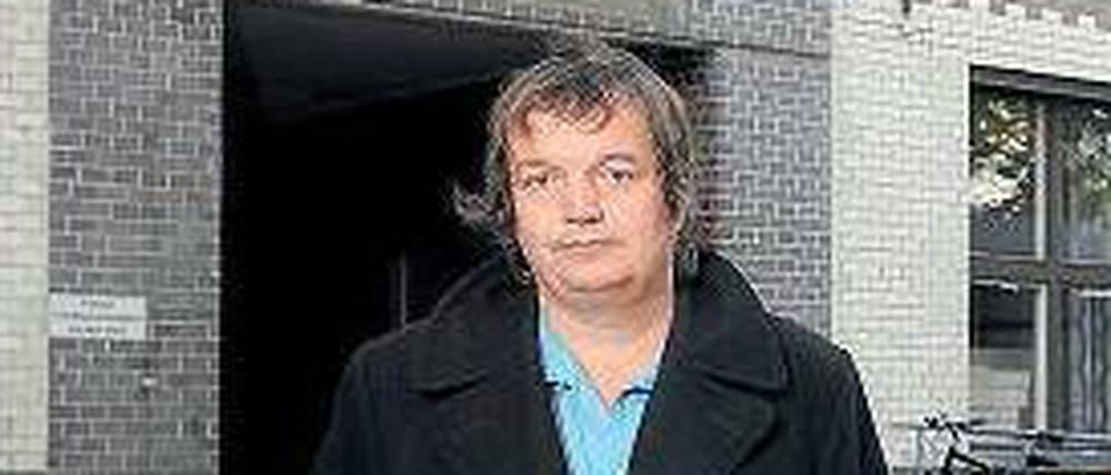 Am historischen Ort. Auf dem Hof in der Brunnenstraße 188/190 erinnert nur noch wenig an die Firma „Weinbergers Butter“. Historiker Christoph Kreutzmüller hat dokumentiert, wie diese und andere jüdische Firmen von den Nazis liquidiert wurden.