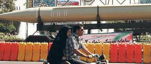 Schlagkraft. Die iranische Führung setzt alles daran, Nuklearmacht zu werden. Im Westen fürchtet man, dass Teheran schon bald über Atomwaffen verfügt. 