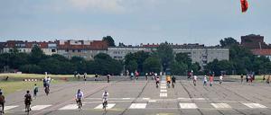 An den Rändern des ehemaligen Flugfelds Tempelhof könnten Sozialwohnungen entstehen.