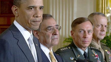 Nominierung von David Petraeus (2. v. r.) als CIA-Chef durch US-Präsident Barack Obama im April 2011