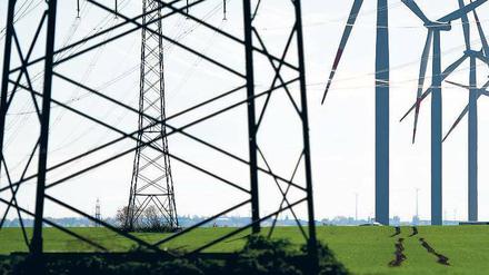 In Turbulenzen befindet sich der europäische Energiemarkt. Und zunehmend auch Eon. Der größte deutsche Energieversorger will künftig dezentraler aber auch internationaler agieren. 