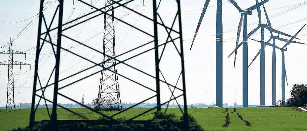 In Turbulenzen befindet sich der europäische Energiemarkt. Und zunehmend auch Eon. Der größte deutsche Energieversorger will künftig dezentraler aber auch internationaler agieren. 