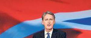 Der Skeptiker. Der britische Verteidigungsminister Philip Hammond glaubt nicht an eine Einigung bis Mittwoch. Foto: Reuters