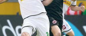 Ruhig Fuß. Thorben Marx (l.) stabilisiert Gladbachs Verteidigung.