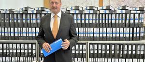 Thüringens Innenminister Jörg Geibert (CDU) steht in der Kritik. Hat er zu viel Transparenz gewagt?