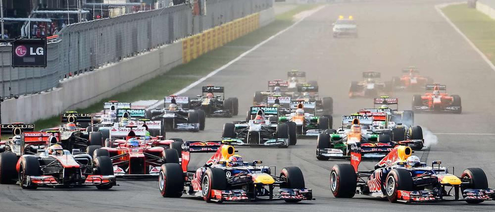 Nach seinem vierten Saisonsieg liegt der zweimalige Weltmeister Vettel nun sechs Punkte vor dem Spanier Alonso.