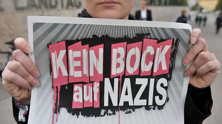 Mehr als 8000 rechte Straftaten im ersten Halbjahr werden die Demonstranten weiter auf die Straße treiben.