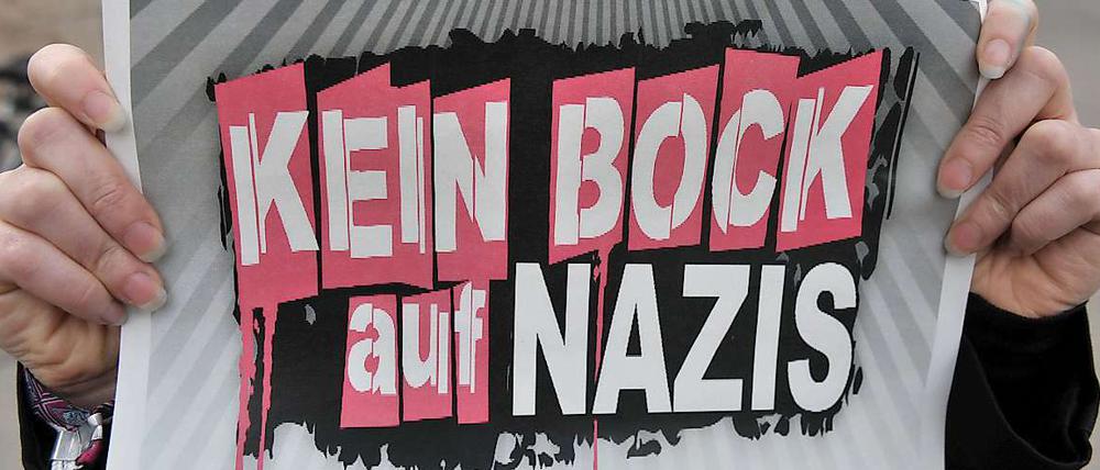 Mehr als 8000 rechte Straftaten im ersten Halbjahr werden die Demonstranten weiter auf die Straße treiben.
