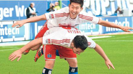 Start in eine bessere Zukunft? Der zweifache Torschütze Heung-Min Son (oben) will abheben. Foto: Reuters