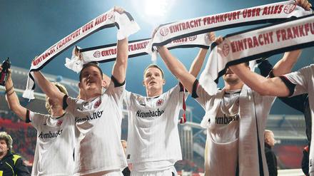Frankfurt feiert die ganze Nacht. Foto: dapd