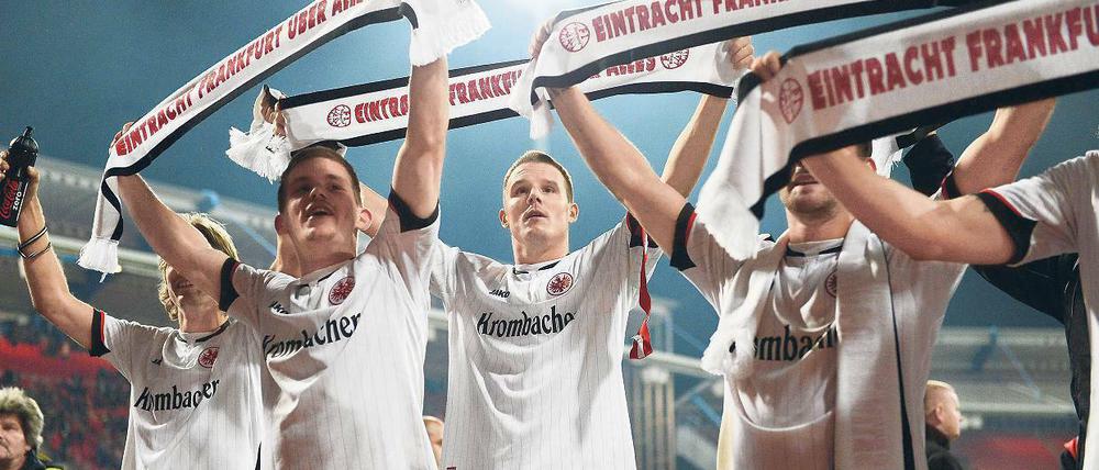 Frankfurt feiert die ganze Nacht. Foto: dapd