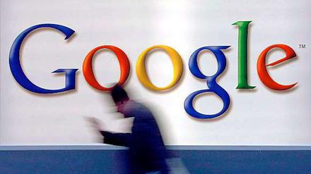 Immer wieder versucht die Iranische Regierung, oppositionelle Internetinhalte bei Google, Youtube und Co. zu blockieren.