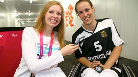 Das macht Spaß. Enya Wolf (l.) bei der Arbeit. 