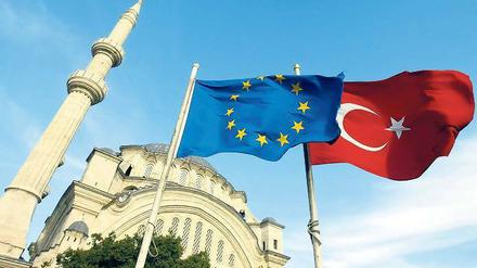 Ein anderer Wind. In der Türkei sind ihre interkulturellen Fähigkeiten und ihre Sprachkenntnisse gefragt. Gute Berufsaussichten und ein hippes Lebensgefühl in Istanbul locken. 
