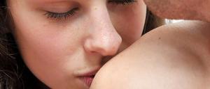 Wie es Paare schaffen, Spaß miteinander zu haben, ist Wissenschaftlern seit langem ein Rätsel.