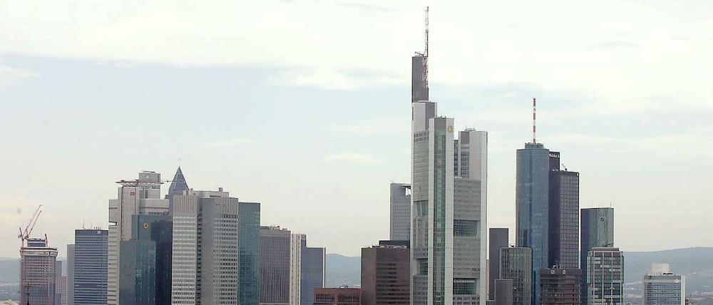 Bankenviertel in Frankfurt. Welche Institute und Länder Ziel der Ermittlungen sind, sagt die EU-Kommission nicht. 