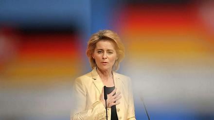 Seit ihrem Erfolg mit dem Elterngeld ist das Selbstbewusstsein von Sozialministerin Ursula von der Leyen noch gewachsen.