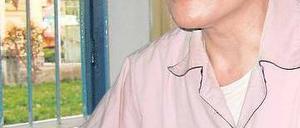 Wieder hinter Gittern. Pater Ly, hier 2010 in seinem Haus. Foto: Reuters