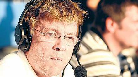 Wissen, was läuft. Béla Réthy ist der führende Fußball-Kommentator des ZDF. Diese Aufgabe übernimmt der 55-jährige Sportjournalist auch am Mittwoch beim Spiel Niederlande–Deutschland und beim EM-Finale am 1. Juli.