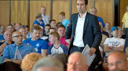 Unter Herthanern: Michael Preetz stellt sich bei "Hertha im Dialog" den Fragen der Fans