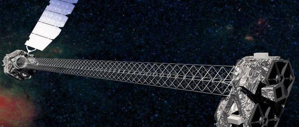 Fotograf im All. Das Teleskop „Nustar“ mit dem Detektor und Sonnensegel (links), Mast und zwei „Kameras“ (rechts). Foto: dpa/Nasa/JPL