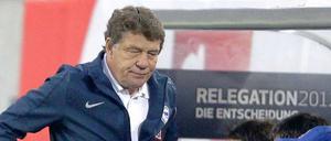 War es das endgültig? Hertha-Trainer Otto Rehhagel entlässt seine Spieler in den Urlaub.
