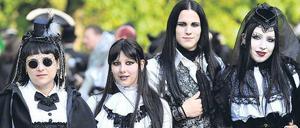 Sehen und gesehen werden. An diesem Wochenende werden 20 000 Besucher zum 21. Wave-Gotik-Treffen erwartet.