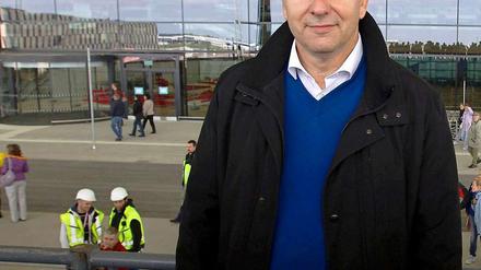 Klaus Wowereit hätte sich in dem Debakel um die geplatzte Flughafen-Eröffnung mehr Unterstützung von Seiten der Bundesregierung gewünscht.