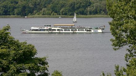 Friedliches Schiff auf dem Tegeler See. An diesem Wochenende blieb es allerdings nicht so ruhig.