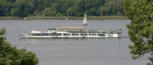 Friedliches Schiff auf dem Tegeler See. An diesem Wochenende blieb es allerdings nicht so ruhig.