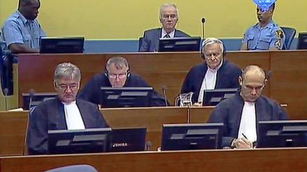 Der ehemalige Oberkommandierende der bosnisch-serbischen Truppen, Ratko Mladic, vor dem UN-Tribunal in Den Haag.
