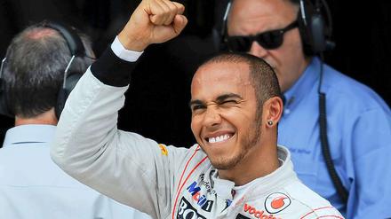 Da jubelte er noch - später war es aber vorbei mit der Freude von Lewis Hamilton.