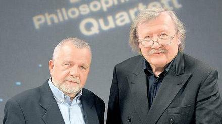 Rechthaben ist unphilosophisch. Das Verdienst von Rüdiger Safranski (links) und Peter Sloterdijk besteht darin, dass sie das Publikum das nie vergessen ließen.Foto: dpa