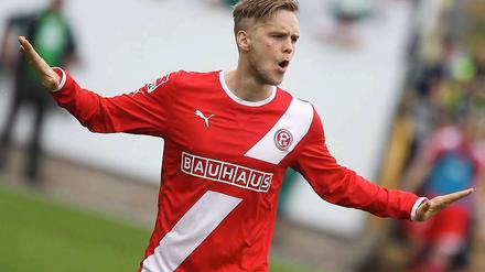Ken Ilsö hielt Fortuna Düsseldorf mit seinem Tor gegen die bereits aufgestiegenen Fürther im Rennen um Platz drei.
