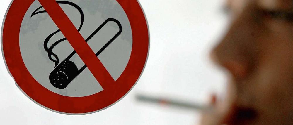 Rauchen oder Nichtrauchen? Das ist in Berlin nach wie vor eine spannende Frage.