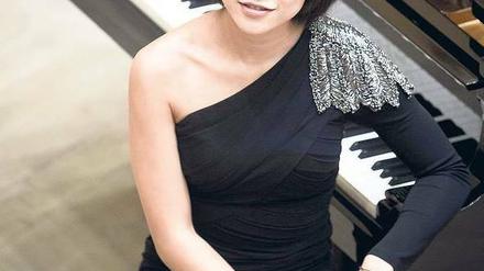Liebt Miniröcke und Miniaturen. Yuja Wang. 