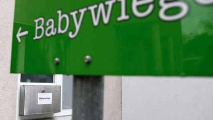 "Babywiege" am Zehlendorfer Krankenhaus Waldfriede.