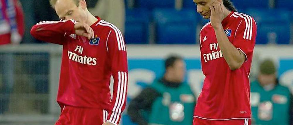 Nach der 0:4-Niederlage in Hoffenheim steckt der HSV tief im Abstiegskampf.
