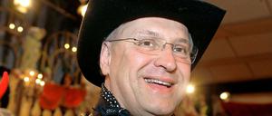 Bayerns Innenminister Joachim Herrmann im Sheriff-Outfit (Archivbild)