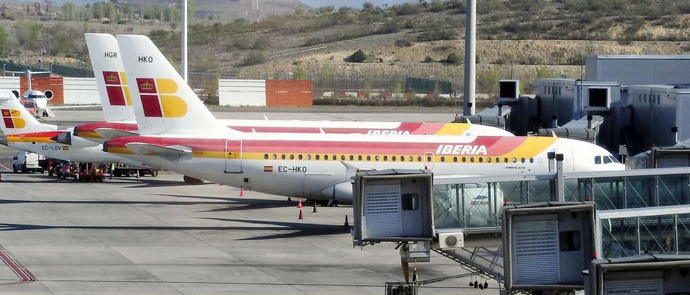 Am Flughafen in Madrid standen die Flugzeuge der Linie Iberia zum Ende der Osterferien still. 
