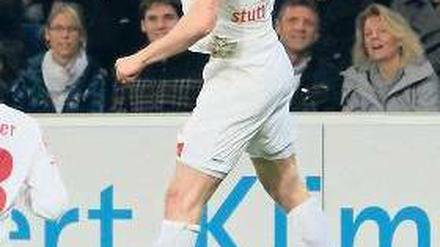 Jubel? Aber sicher! Stuttgarts Torjäger Vedad Ibisevic kannte keine Gnade beim Wiedersehen mit Hoffenheim. Foto: dpa
