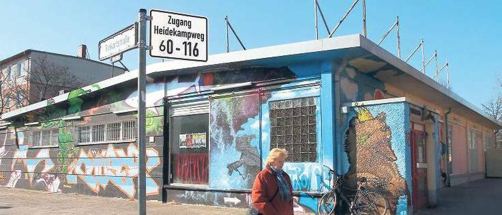 Neues Künstlerdomizil. In der ehemaligen HO-Kaufhalle an der Rinkartstraße in Treptow entstand das Treptopolis.