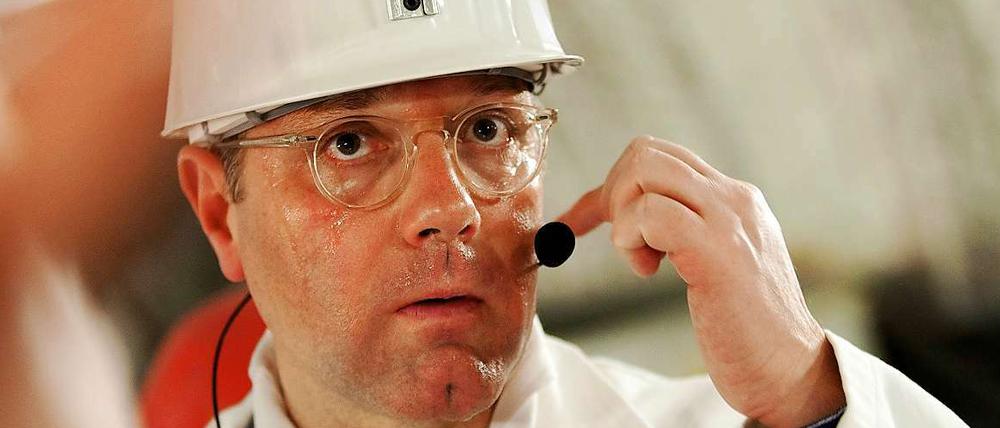 Bundesumweltminister Norbert Röttgen besichtigt das Atommülllagers Asse.