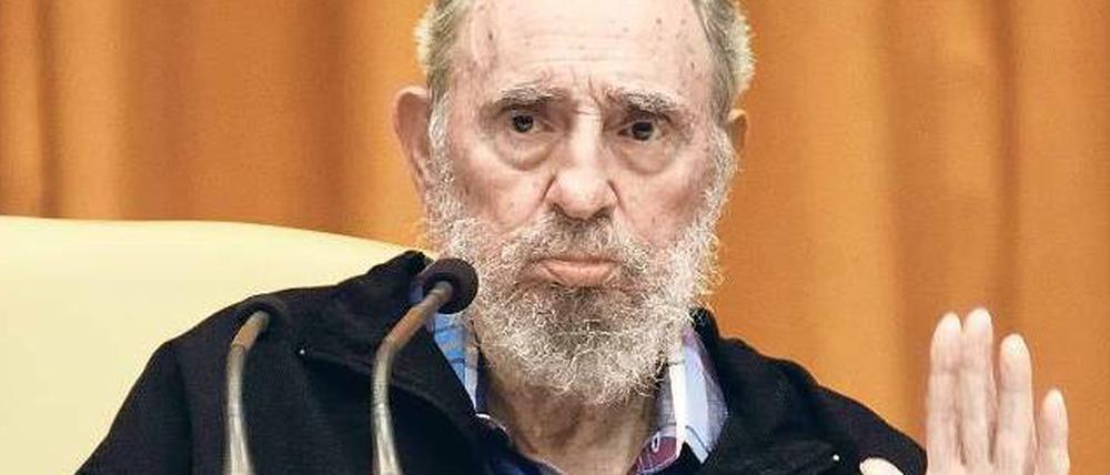 "Zeitlich eng." Fidel Castro lehnte eine Einladung nach Berlin dankend ab.